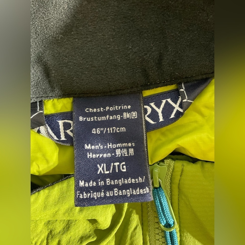 Arc'teryx Men's Green Performance Jacket - Picture 8 of 11